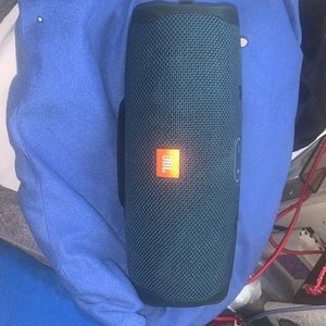 JBL CHARGE 4 BLUETOOTH SPEAKER